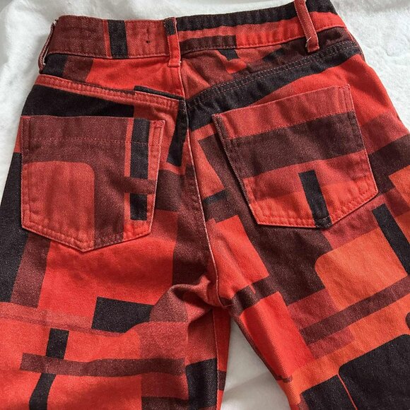 Jaded London Tomato-Red & Black Abstract Print Cotton Boyfriend Jeans – US 0 - Picture 3 of 7
